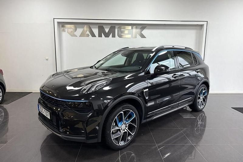 Svart Begagnad 2022 Lynk & Co 01 SUV | 259 000 kr (Marknadspris) - Bild 1/4