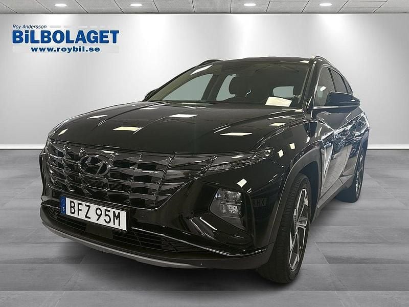 Svart metallic Begagnad 2021 Hyundai Tucson Advanced SUV | 295 000 kr (Marknadspris) - Bild 1/4