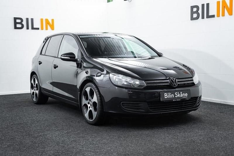 Svart Begagnad 2012 VW Golf VII | 59 900 kr (Marknadspris) - Bild 1/4
