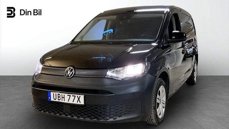 Deep black pärleffekt Begagnad 2022 VW Caddy Minibuss | 239 900 kr (Bra pris) - Bild 1/4
