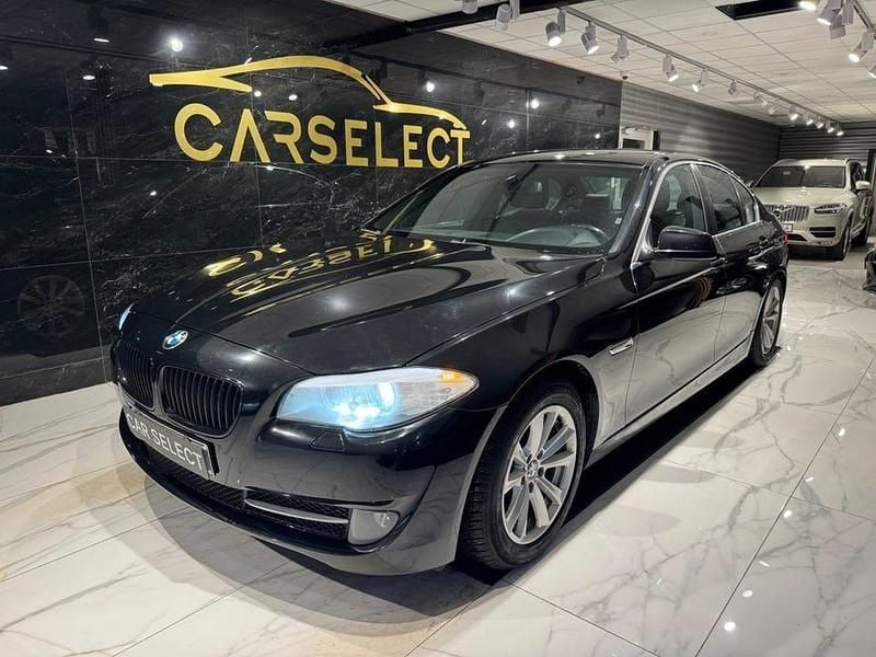 Svart Begagnad 2012 BMW 520 Sedan | 88 000 kr (Marknadspris) - Bild 1/4