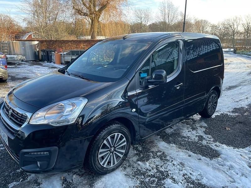 Begagnad 2018 Peugeot Partner Van | 95 000 kr (Marknadspris) - Bild 1/4