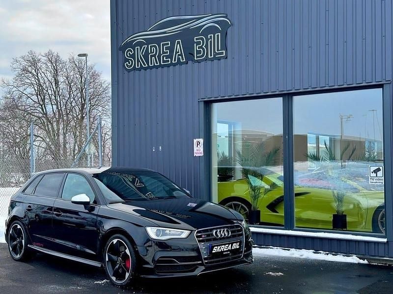 Begagnad Audi S3 301 HK (221 kW) 2015 Svart
