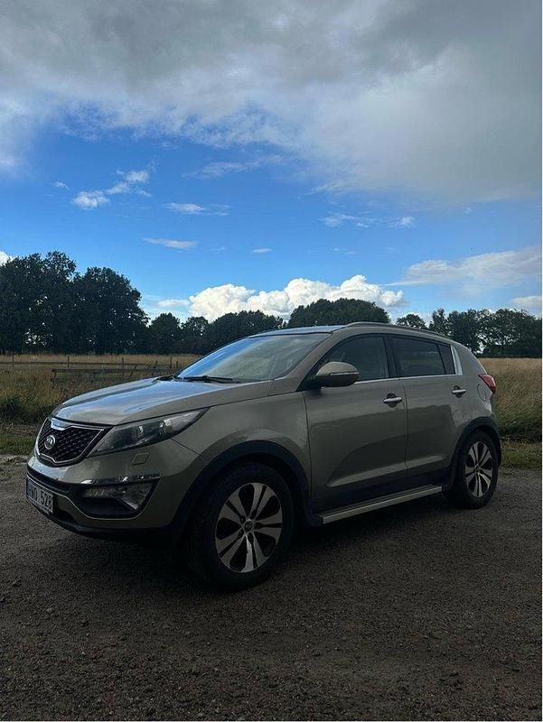 Grå Begagnad 2013 Kia Sportage EX SUV | 80 000 kr (Marknadspris) - Bild 1/4