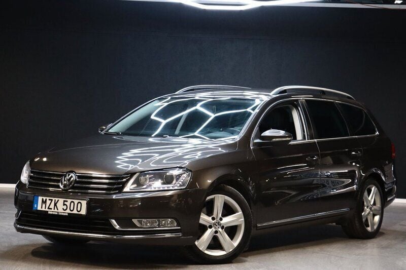 Mörkbrun (brun) Begagnad 2013 VW Passat GT Kombi | 119 900 kr (Lite dyr) - Bild 1/4