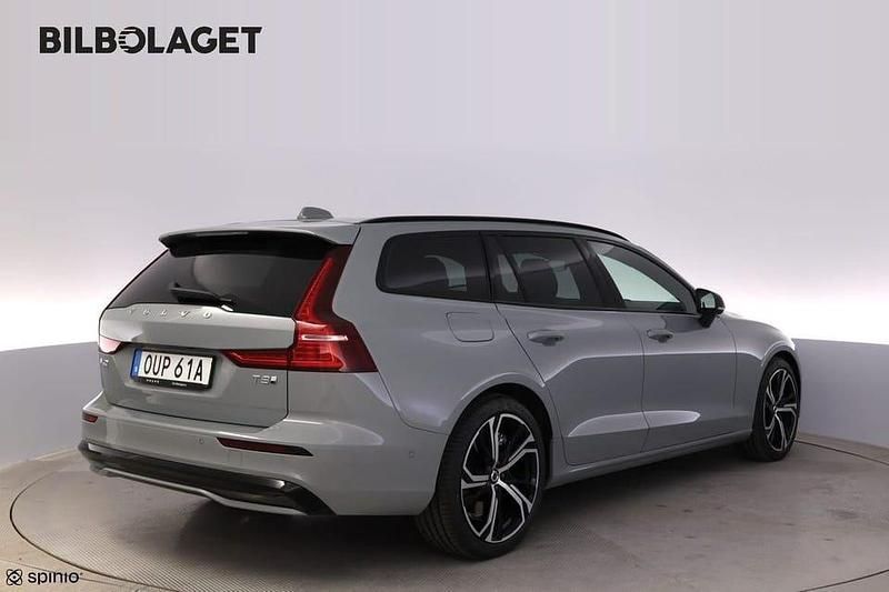 Ny Volvo V60 Ultra 462 HK (339 kW) 2025 Grå Kombi
