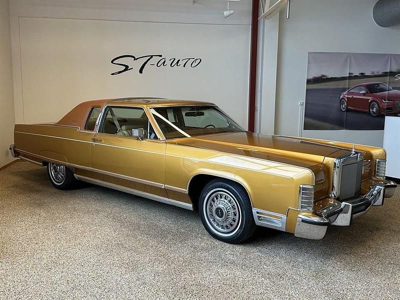 Begagnad Lincoln Continental 211 HK (155 kW) 1977 Ljusbrun Sportkupé