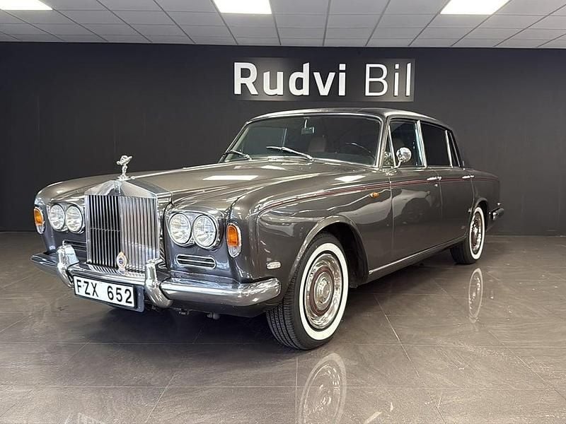 Begagnad Rolls Royce Silver Shadow 200 HK (147 kW) 1970 Grå Sedan