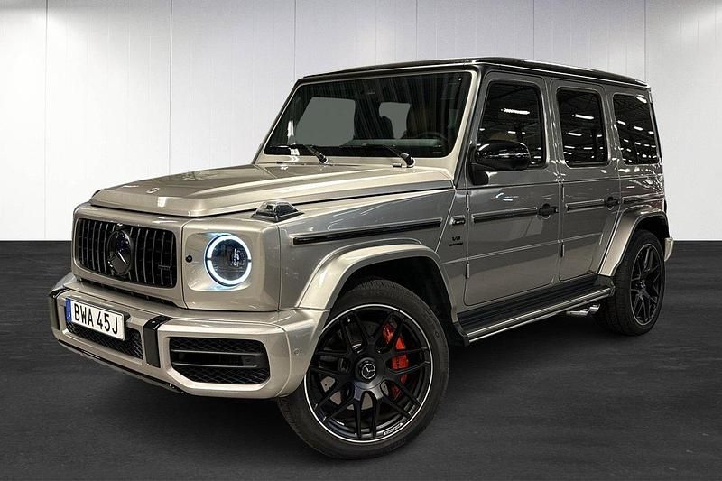 Grå (grey) Begagnad 2024 Mercedes G63 AMG Premium Plus SUV | 2 039 000 kr (Bra pris) - Bild 1/4