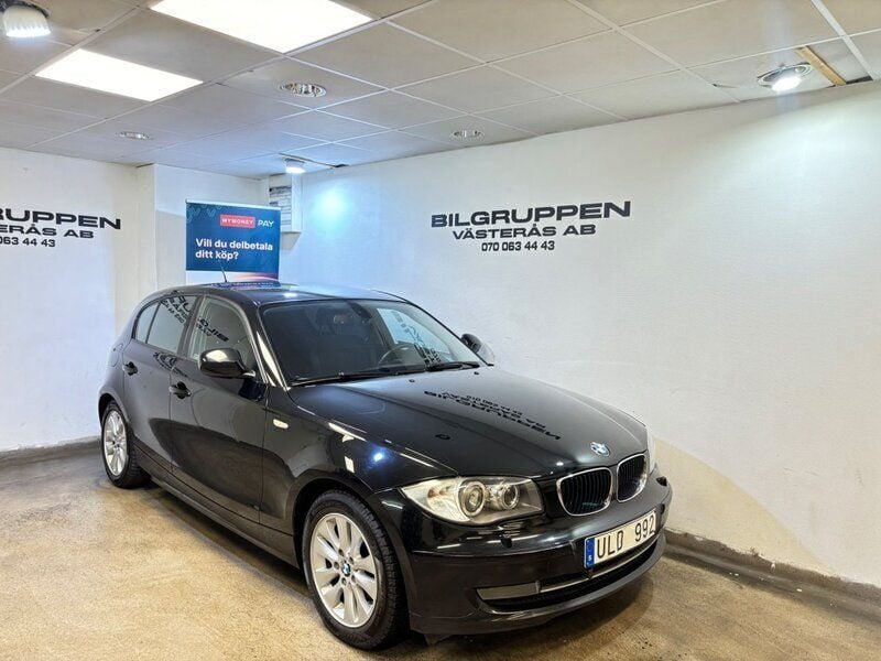 Svart Begagnad 2010 BMW 116 M Sport Halvkombi | 69 900 kr - Bild 1/4