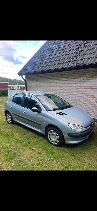 Begagnad 2005 Peugeot 206 Halvkombi | 15 000 kr (Superpris) - Bild 1/1