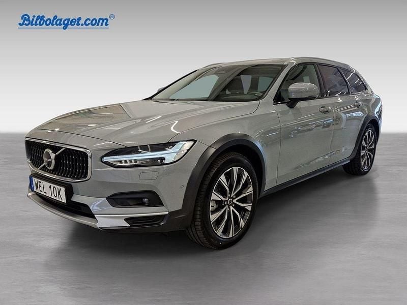 Grå Begagnad 2024 Volvo V90 CC Plus Kombi | 499 500 kr (Marknadspris) - Bild 1/4
