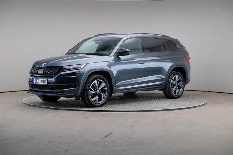 Grå Begagnad 2019 Skoda Kodiaq Business Line SUV | 289 000 kr (Marknadspris) - Bild 1/4