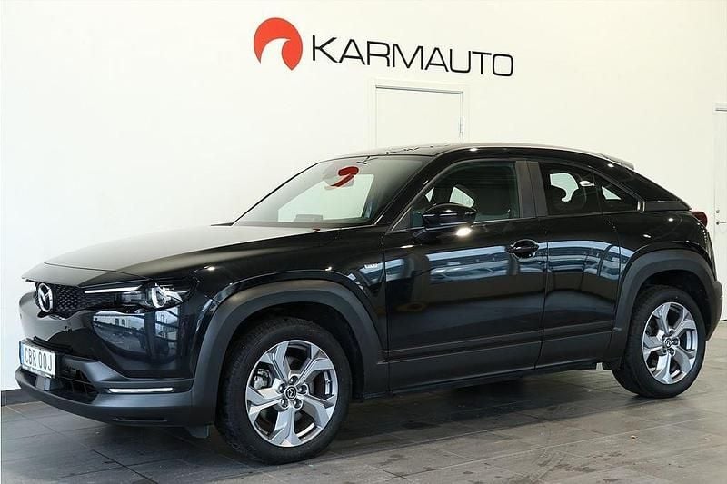 Svart Begagnad 2022 Mazda MX30 Exclusive-Line SUV | 159 900 kr (Marknadspris) - Bild 1/4