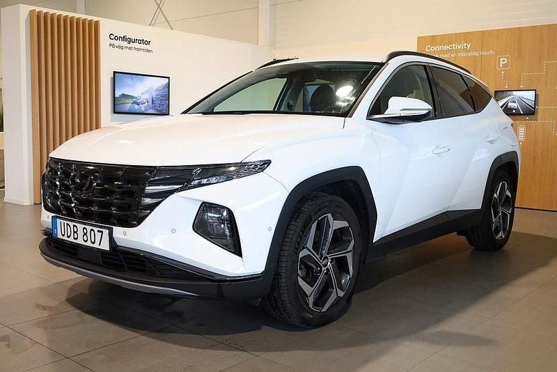 Vit Begagnad 2022 Hyundai Tucson Advanced SUV | 319 800 kr (Marknadspris) - Bild 1/3