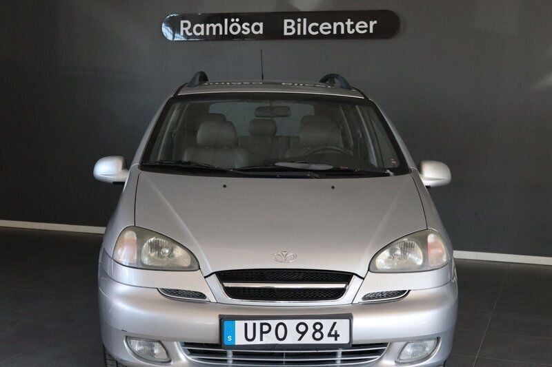 Begagnad Chevrolet Tacuma 122 HK (89 kW) 2003 Silver Minibuss