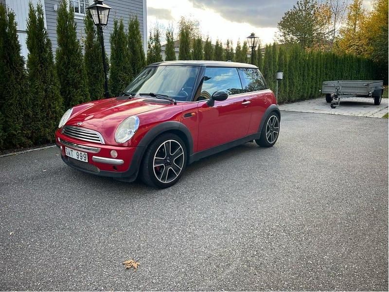 Begagnad 2002 Mini Cooper Halvkombi | 25 000 kr (Marknadspris) - Bild 1/4