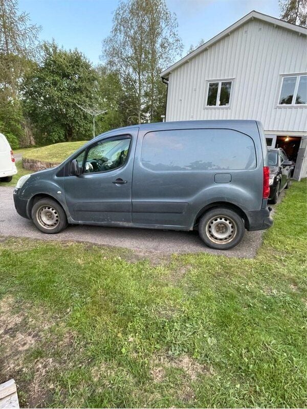 Begagnad 2010 Citroën Berlingo Minibuss | 8 000 kr (Bra pris) - Bild 1/4