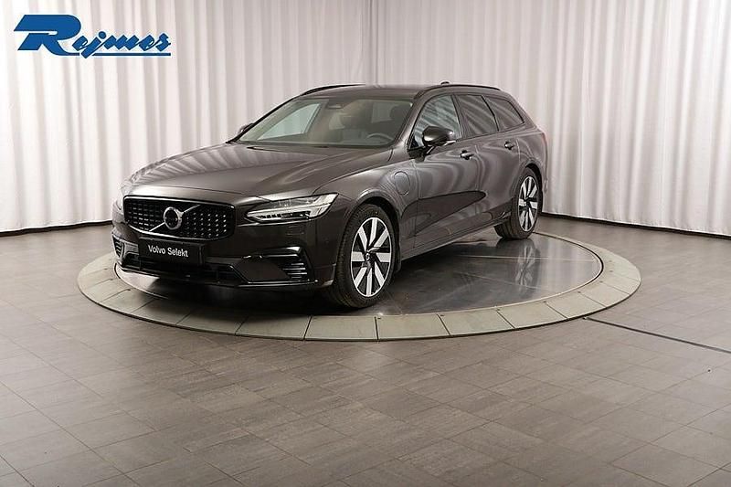 Grå Begagnad 2025 Volvo V90 Plus Kombi | 479 900 kr (Bra pris) - Bild 1/4