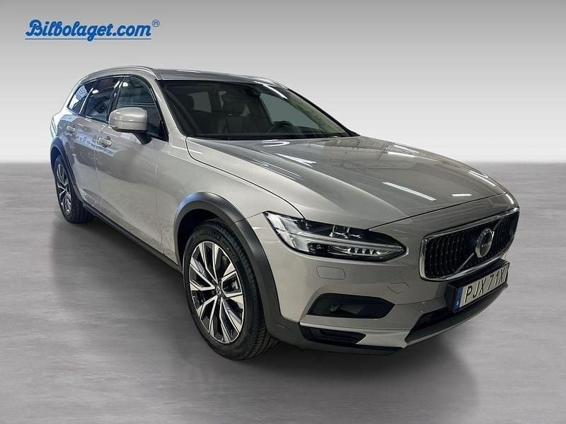 Silver Begagnad 2024 Volvo V90 CC Plus Kombi | 519 900 kr (Lite dyr) - Bild 1/4