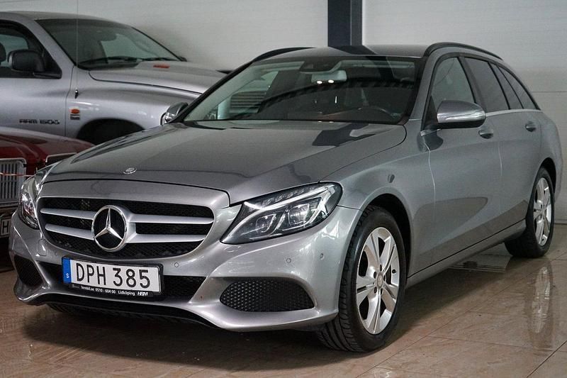 Silver Begagnad 2014 Mercedes C220 Kombi | 139 500 kr (Lite dyr) - Bild 1/4