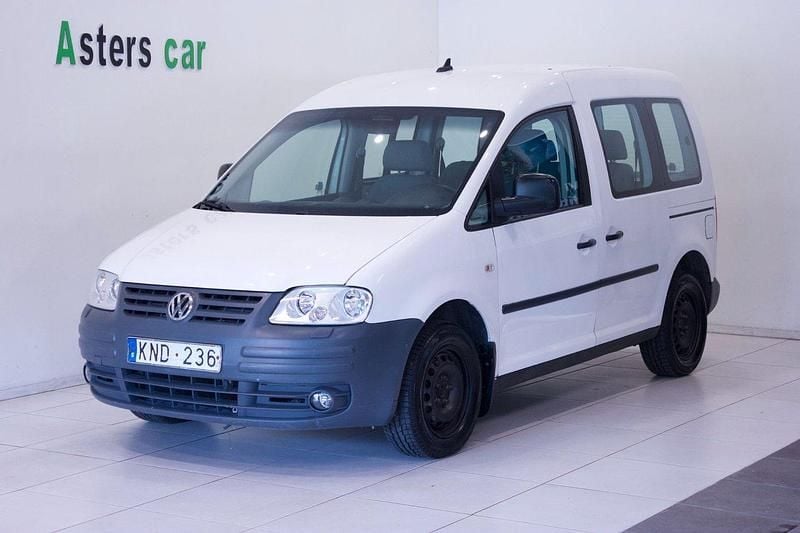 Vit Begagnad 2009 VW Caddy Minibuss | 69 900 kr (Lite dyr) - Bild 1/4