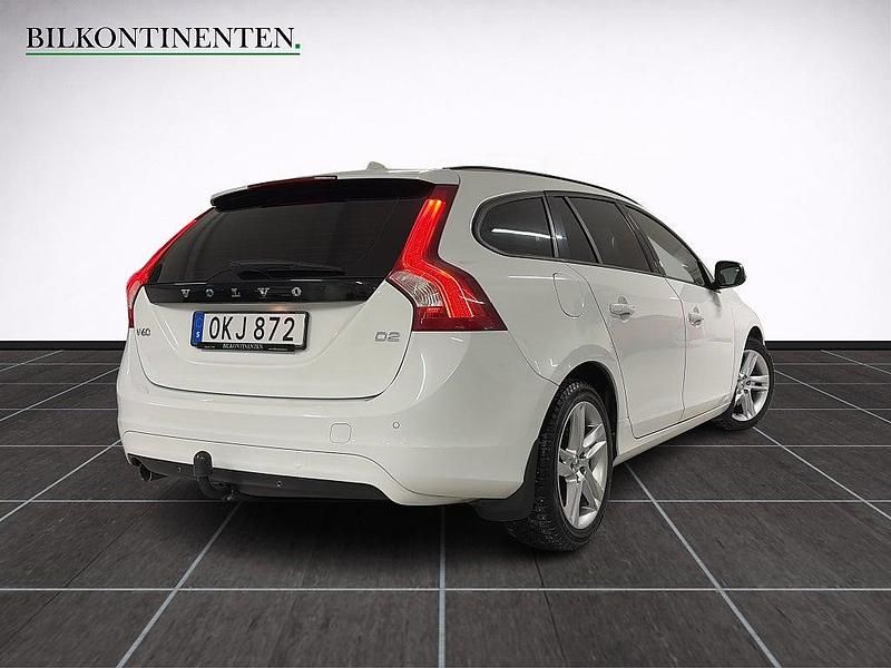 Begagnad Volvo V60 120 HK (88 kW) 2016 Vit Kombi