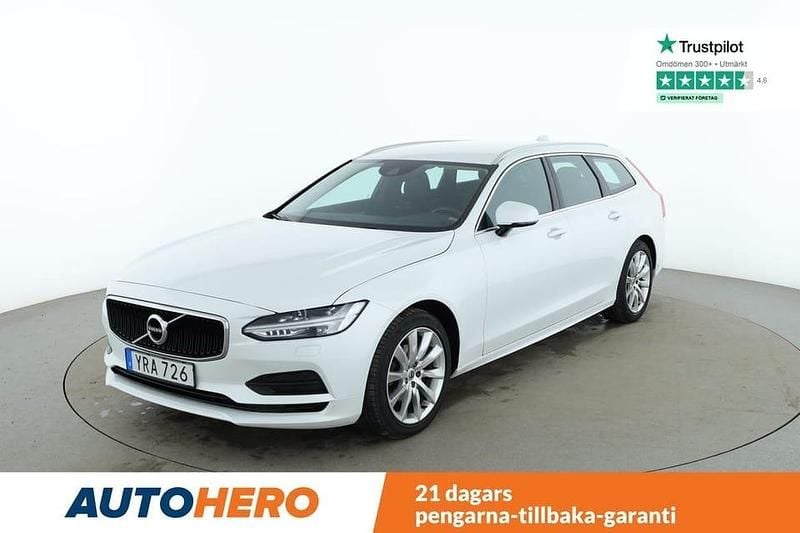 Vit Begagnad 2018 Volvo V90 Momentum Kombi | 265 000 kr (Marknadspris) - Bild 1/4