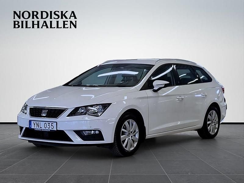 Begagnad Seat Leon ST Style 110 HK (80 kW) 2017 Vit Kombi