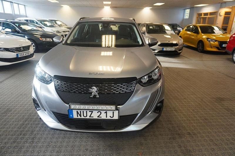 Grå Begagnad 2020 Peugeot 2008 Allure SUV | 139 000 kr (Marknadspris) - Bild 1/4