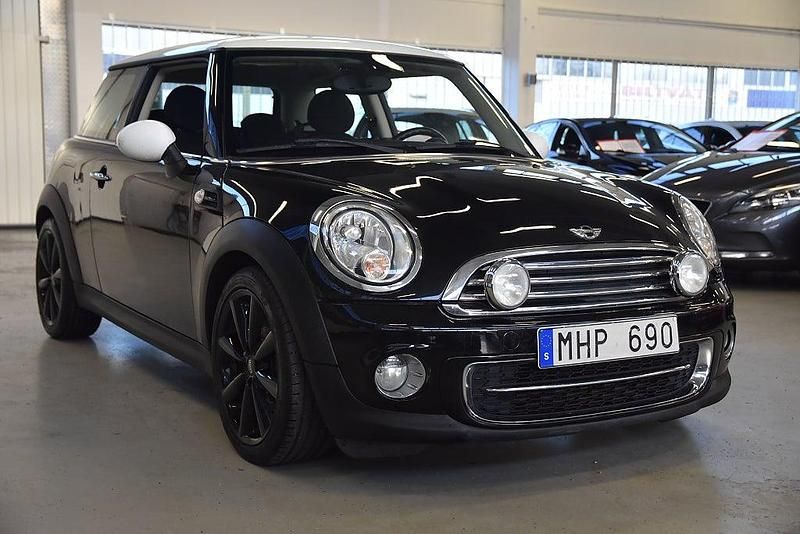 Begagnad Mini Cooper D 112 HK (82 kW) 2012 Svart Halvkombi