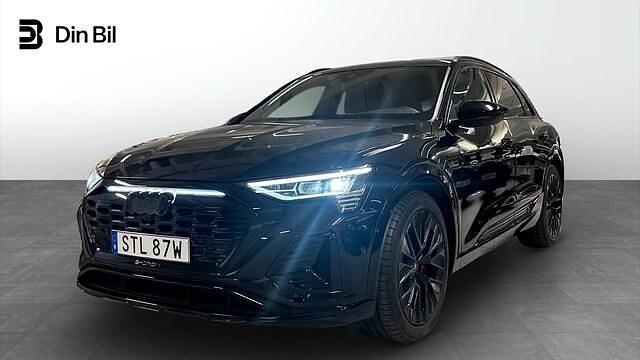 Mytsvart metallic Begagnad 2023 Audi Q8 e-tron S-Line SUV | 634 900 kr (Superpris) - Bild 1/4