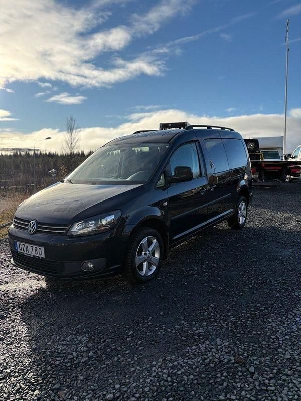 Svart Begagnad 2015 VW Caddy Maxi Minibuss | 169 000 kr - Bild 1/4