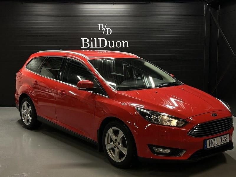 Röd Begagnad 2016 Ford Focus Titanium Kombi | 99 900 kr (Marknadspris) - Bild 1/4