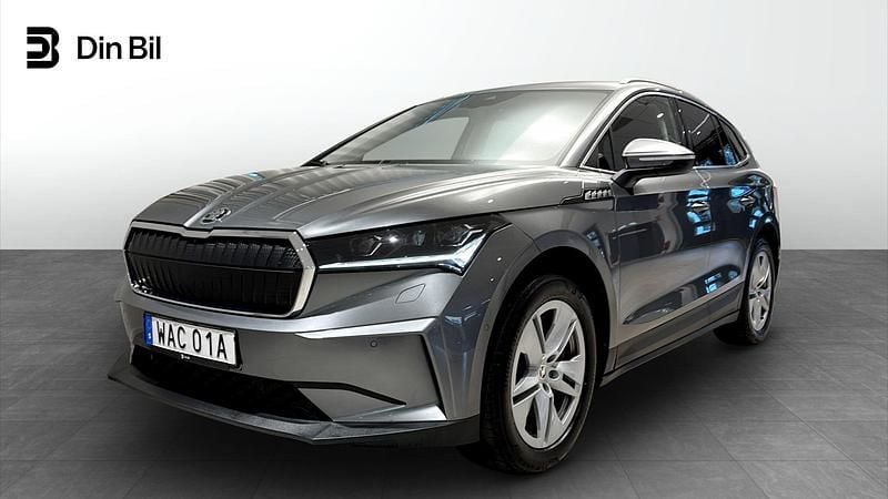Grå Begagnad 2022 Skoda Enyaq iV SUV | 349 000 kr (Marknadspris) - Bild 1/4