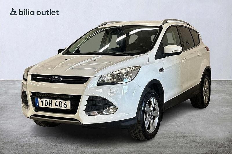 Vit Begagnad 2016 Ford Kuga SUV | 69 900 kr (Superpris) - Bild 1/4