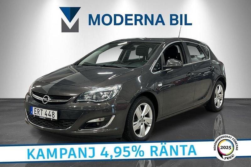 Grå Begagnad 2013 Opel Astra Sport Halvkombi | 64 900 kr (Marknadspris) - Bild 1/4