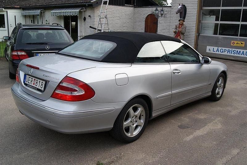 Begagnad Mercedes CLK200 164 HK (120 kW) 2003 Ljusgrå Cab