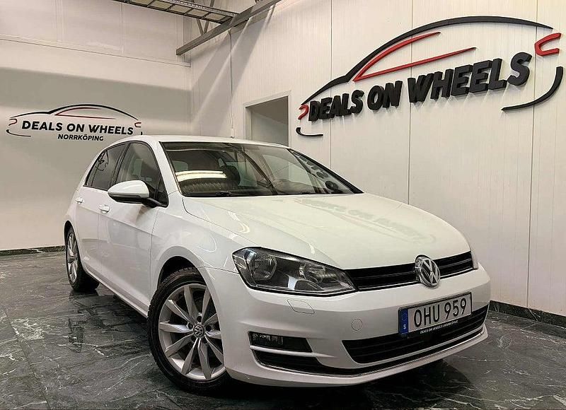 Begagnad VW Golf VII GT 150 HK (110 kW) 2016 Vit Halvkombi