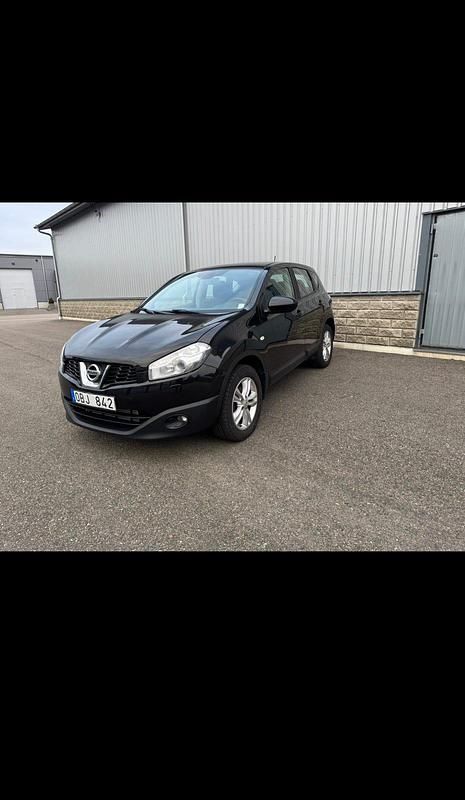 Begagnad Nissan Qashqai 130 HK (95 kW) 2014 SUV