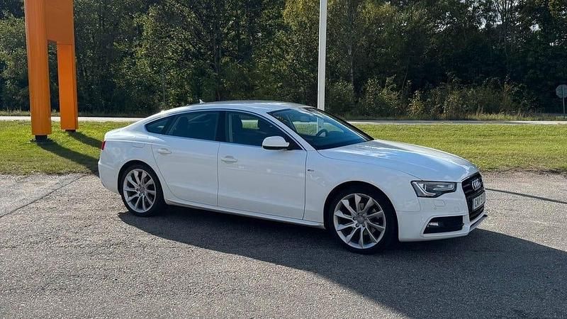 Vit Begagnad 2014 Audi A5 Sportback Proline Halvkombi | 120 000 kr (Marknadspris) - Bild 1/4