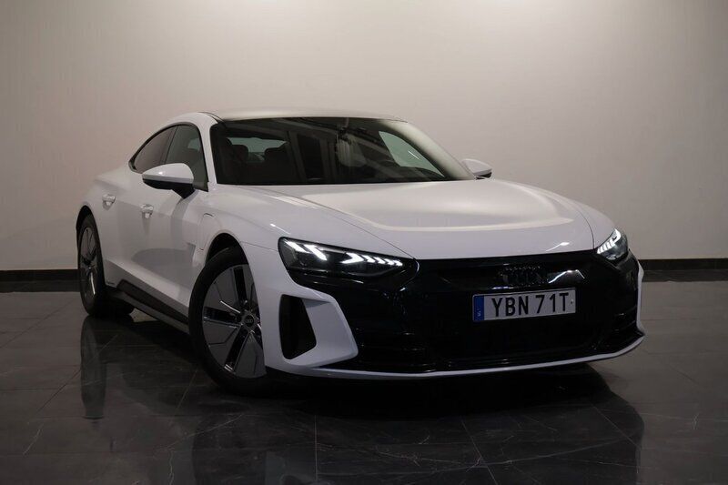 Begagnad 2022 Audi e-tron GT quattro Design Sedan | 629 000 kr (Marknadspris) - Bild 1/4