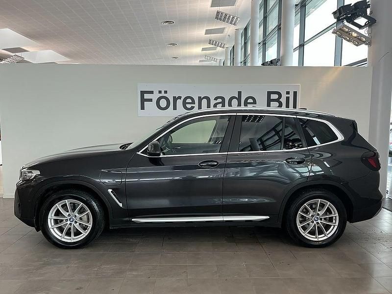 Begagnad BMW X3 184 HK (135 kW) 2022 Grå SUV