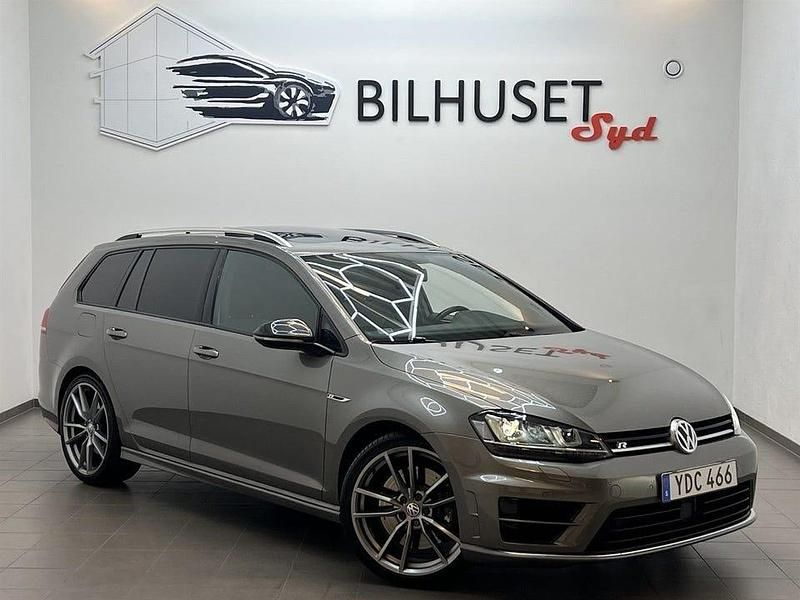Grå Begagnad 2016 VW Golf VII R Kombi | 228 500 kr (Marknadspris) - Bild 1/4