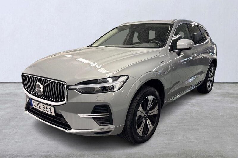 Grå Begagnad 2025 Volvo XC60 Core SUV | 545 000 kr (Bra pris) - Bild 1/4