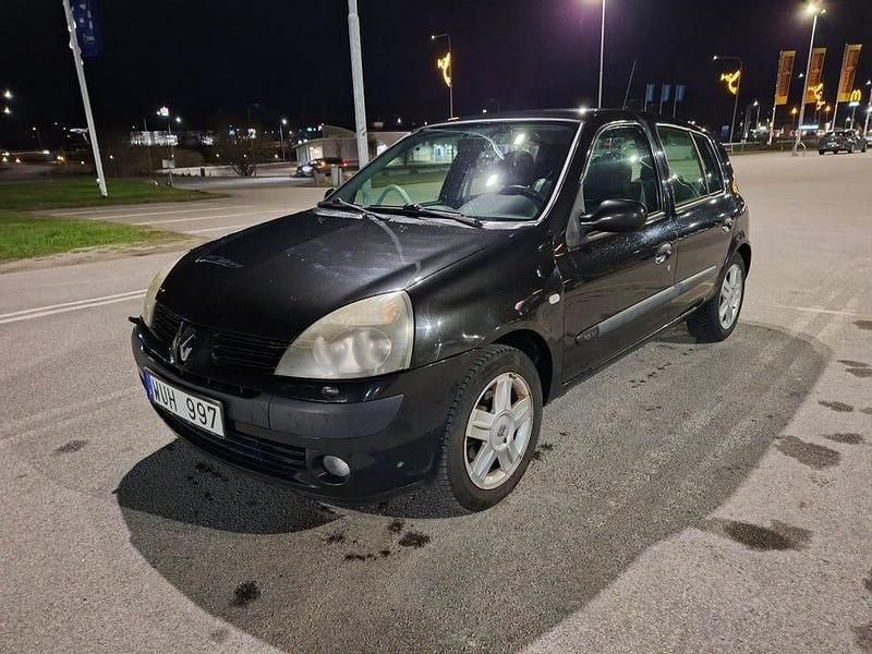 Begagnad 2005 Renault Clio R.S. Halvkombi | 10 000 kr (Bra pris) - Bild 1/4