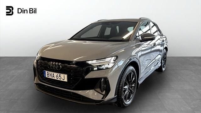 Begagnad Audi Q4 e-tron Comfort 219 kW (299 HK) 2023 Grå SUV