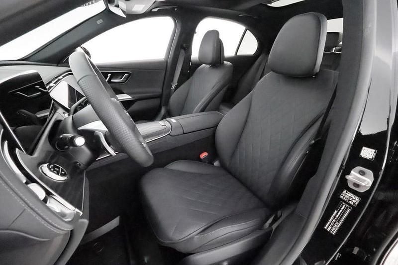 Svart Begagnad 2025 Mercedes E400 | 868 000 kr - Bild 1/4