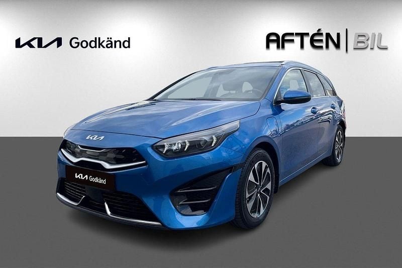 Blå (blue flame) Begagnad 2023 Kia Ceed Sportswagon Advance Kombi | 279 000 kr (Dyr) - Bild 1/3