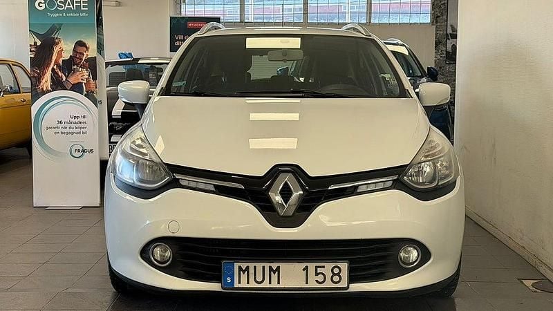 Begagnad Renault Clio GrandTour 90 HK (66 kW) 2013 Vit Kombi